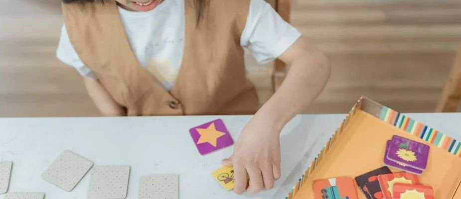 Dicas de Brincadeiras para Fazer em Casa: Divertindo as Crianças com Criatividade